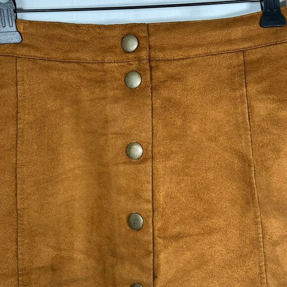 Old Navy Faux Suede Women's Mini Skirt Brown Size 6 Button Down Soft Lightweight - Picture 3 of 6